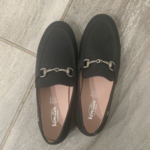 NWOT Venettini Black Loafers with Silver Buckle